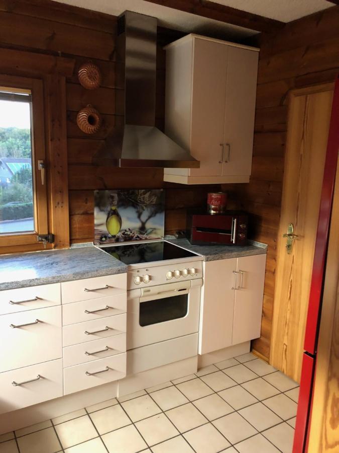 Gemuetliches Holzhaus In Idyllischer Lage Ruppichteroth Exteriér fotografie