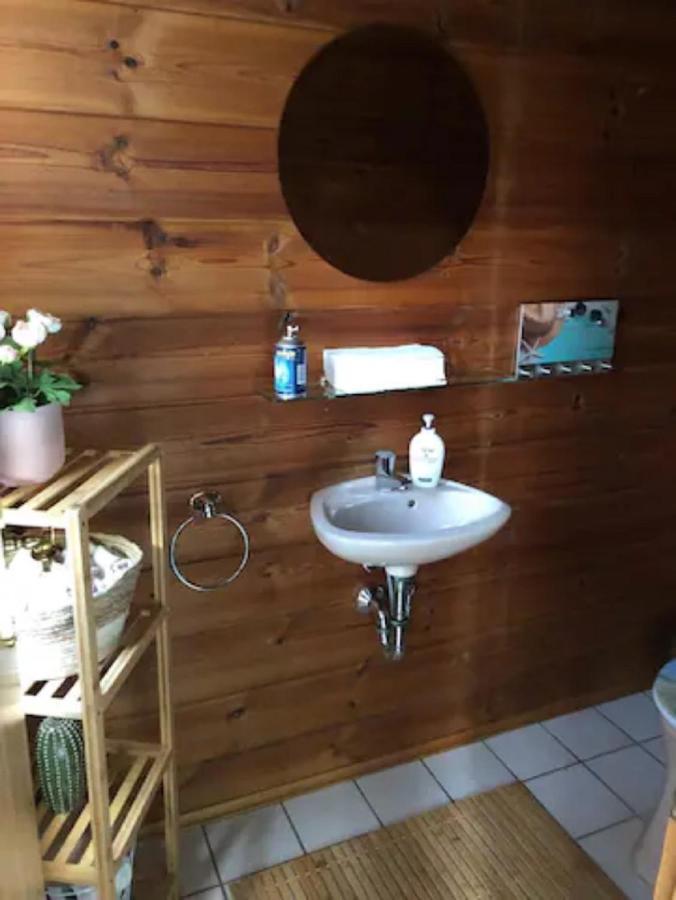 Gemuetliches Holzhaus In Idyllischer Lage Ruppichteroth Exteriér fotografie